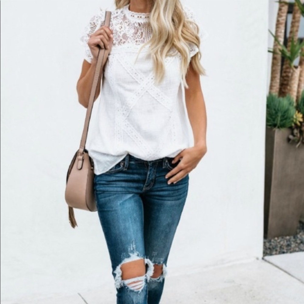 White Boho Border Lace Flutter Sleeve Blouse New - Picture 2 of 2